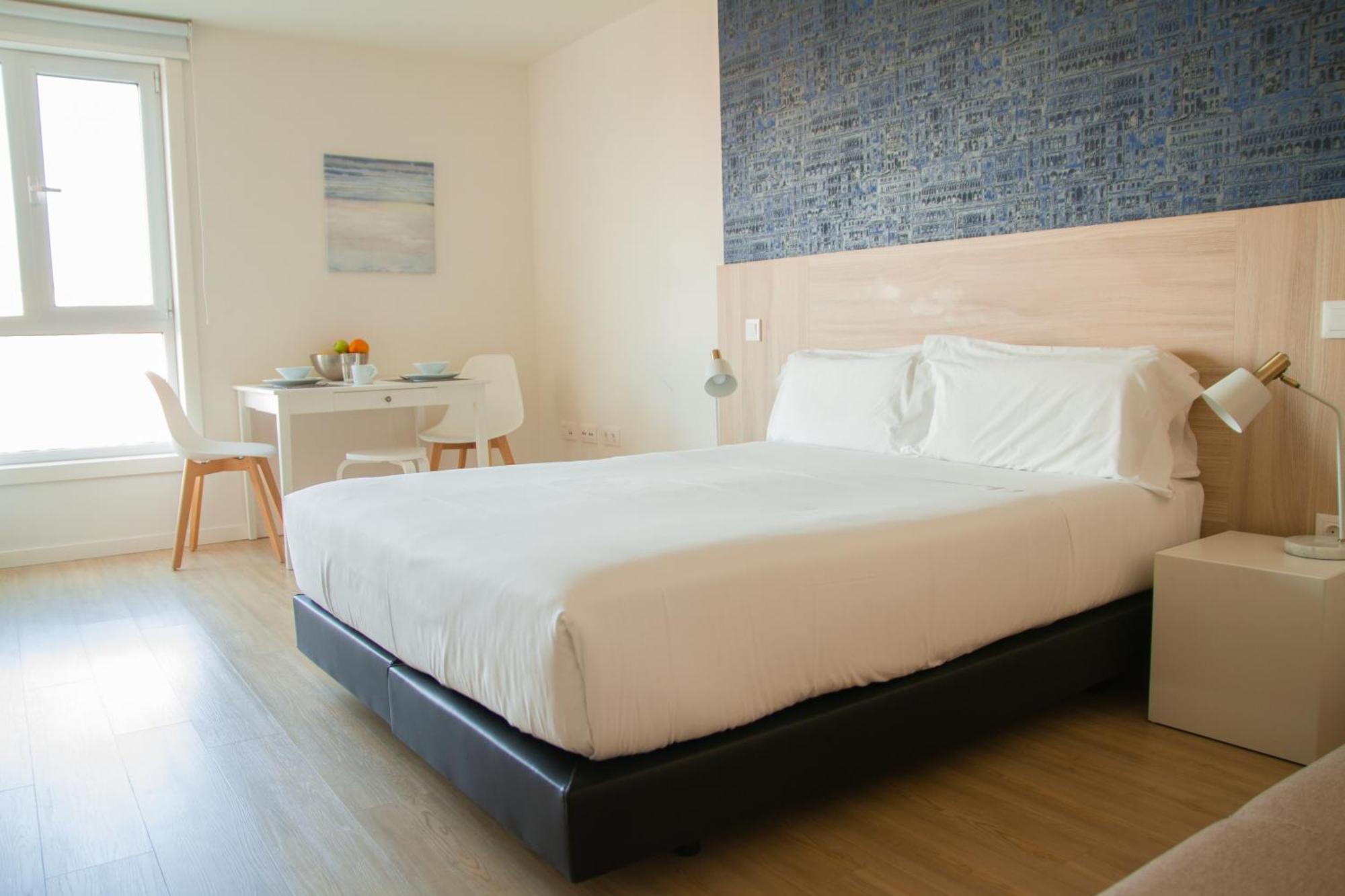 Select Apartahotel Oporto